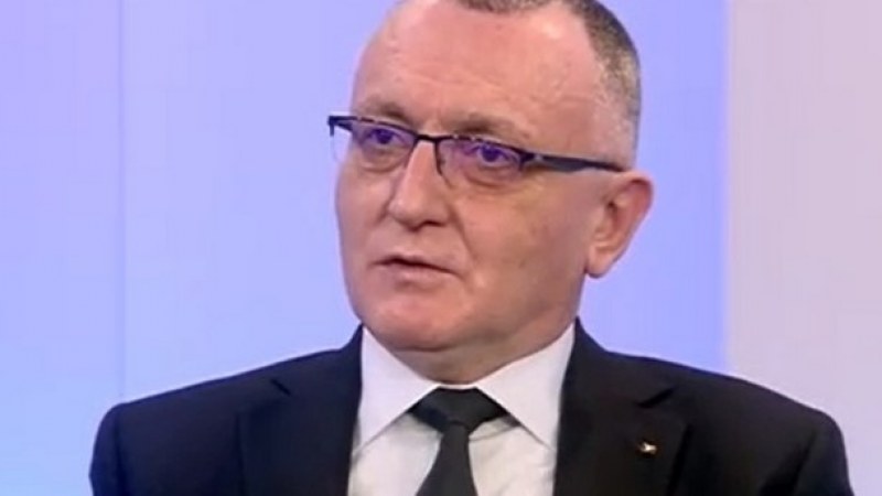 Tanügyminiszter: Ne legyenek szigorúak a tanárok a vizsgákon!