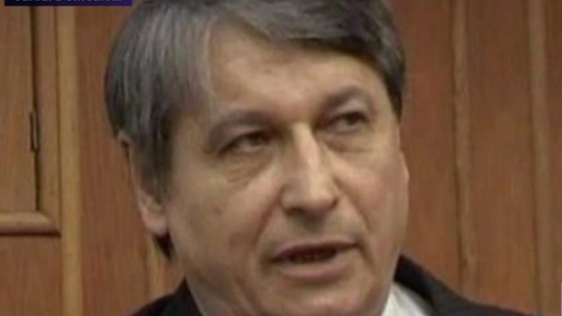 Újabb botrány: ágyhoz kötözve halt meg a koronás magyar orvos Romániában