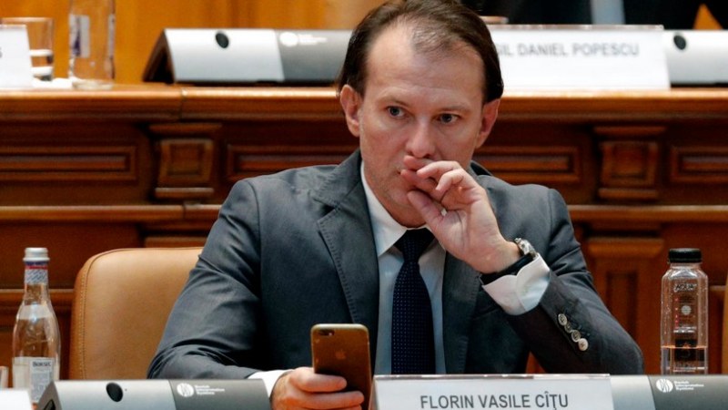 „Azonnal meg kell fosztani az orosz érdekeltségeket a romániai költségvetési forrásoktól”