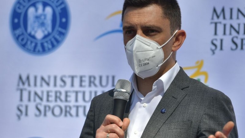 Jogosítványa miatt a figyelem középpontjába került Novák Eduárd sportminiszter