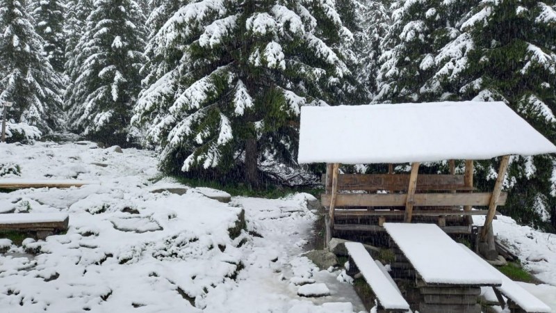 A Retyezátban és a Páring-hegységben is havazott