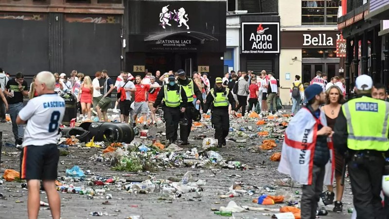 Mi lesz most UEFA, örökre betiltjátok a Wembley-t? – Szőnyi József írása az angol rasszizmusról