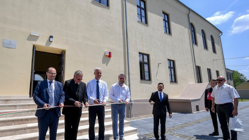 Felavatták a nagyváradi katolikus egyházmegye zarándokházát