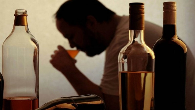 Kovászna megyében is egyre többen fojtják alkoholba bánatukat