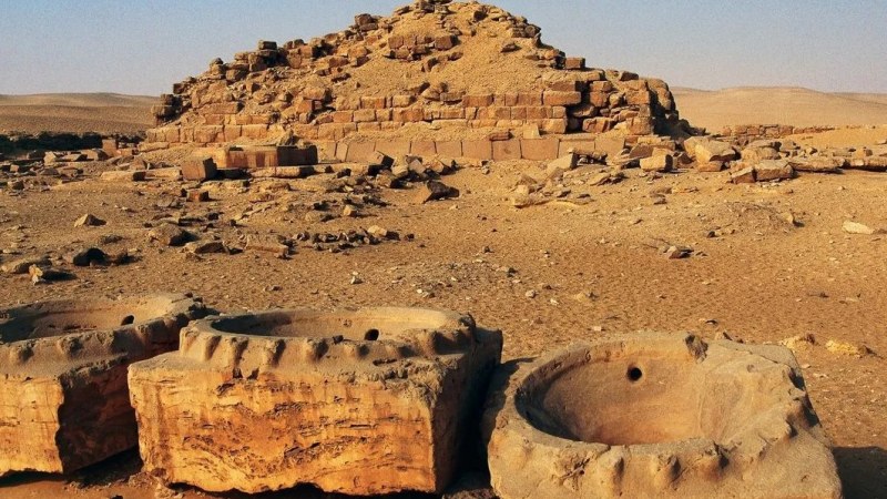 Egy 4500 éves naptemplomot találtak Egyiptomban