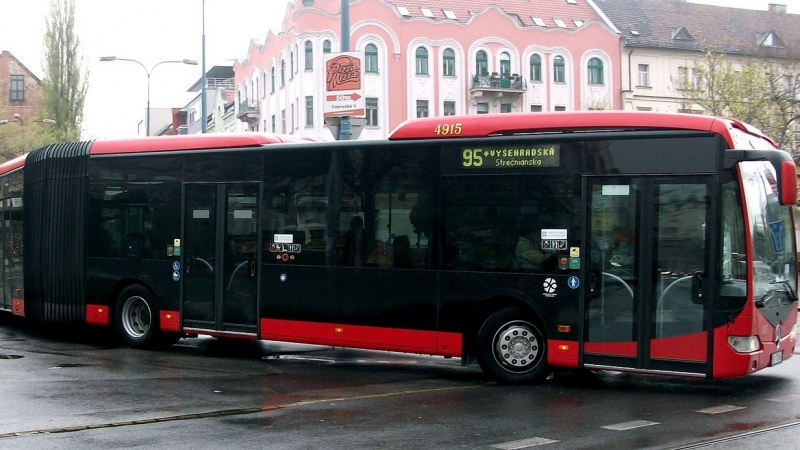 Teljesen lezár Szlovákia, az oltatlanokat is korlátozni fogják