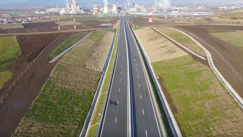 Románia országúthálózatának 5,3 százalékát tették ki tavaly az autópályák