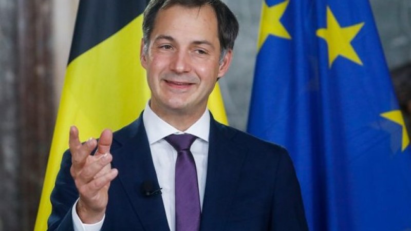 Belga miniszterelnök: „A cél egyértelmű: mindenkit be kell oltanunk!”