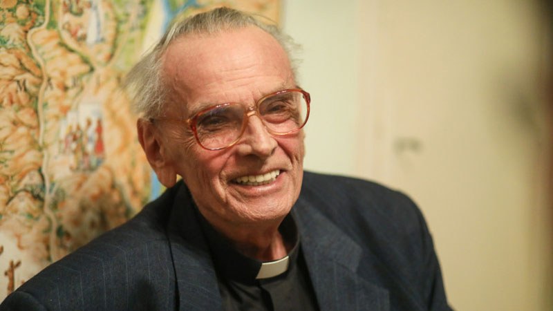 In memoriam Tarjányi Béla atya (1942-2021) [R]