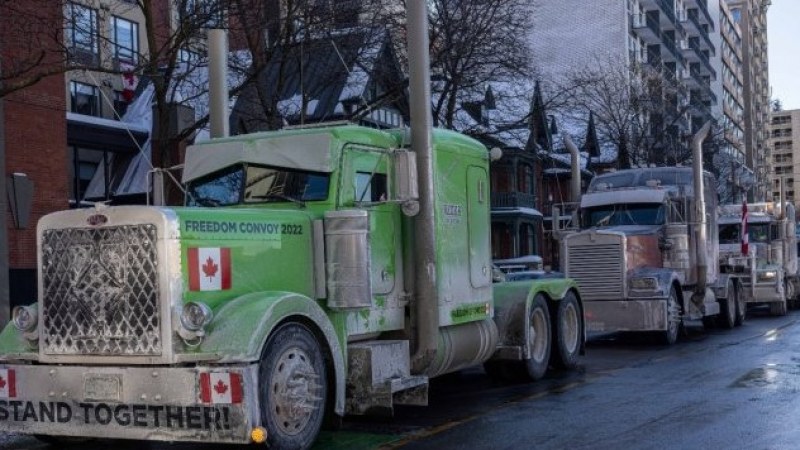 A kamionosok továbbra is blokád alatt tartják a kanadai fővárost