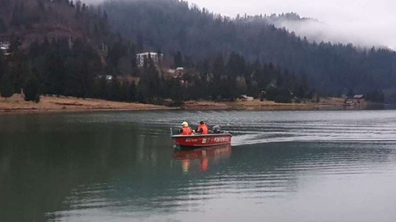 Nem került elő a Kolibica-tóba esett fiatal holtteste